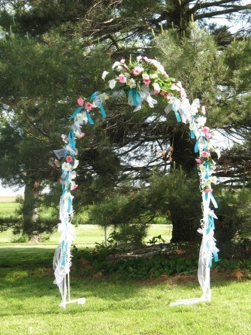 silk flowers for an outdoor wedding