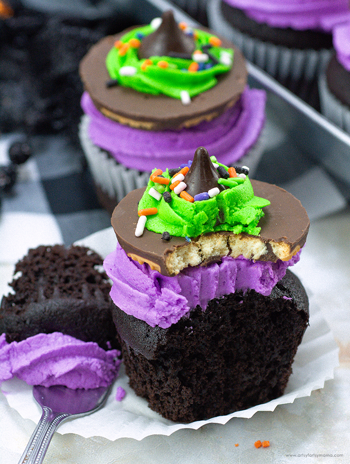 Halloween Witch Hat Cupcakes