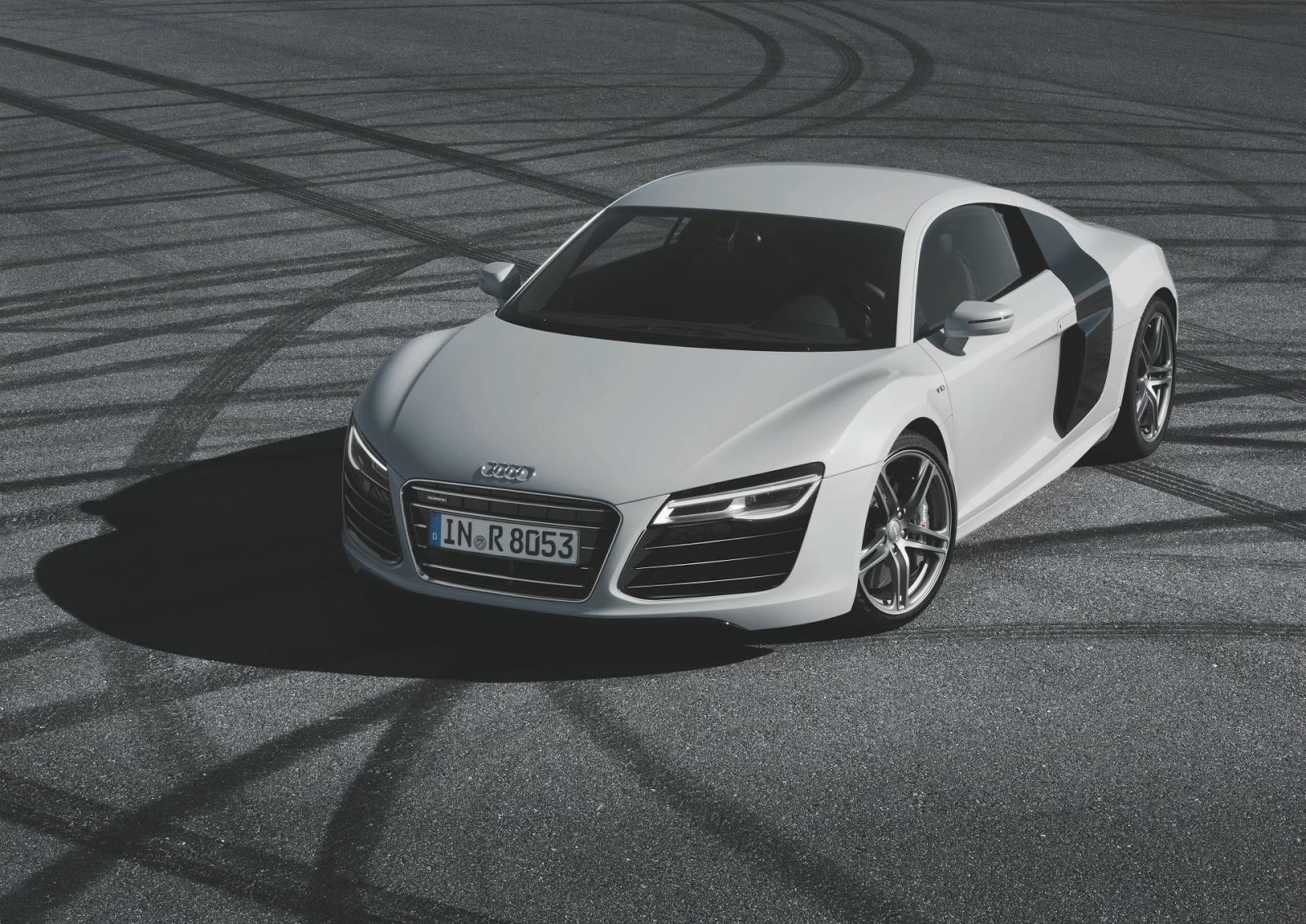 Audi R8 V10 Coupe 2013 | Hottest Car Wallpapers | Bestgarage