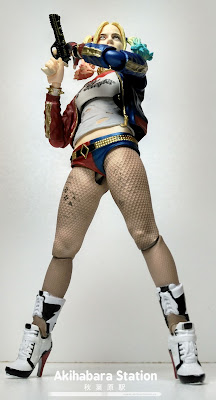 Review del "S.H.Figuarts Harley Quinn" de "Tamashii Nations".