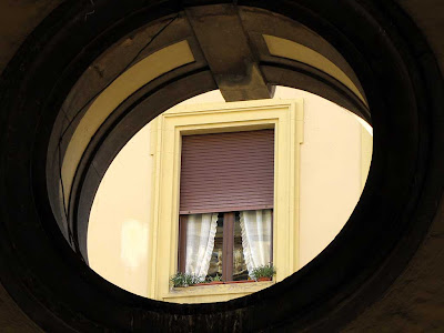 Window seen through a round opening, Livorno