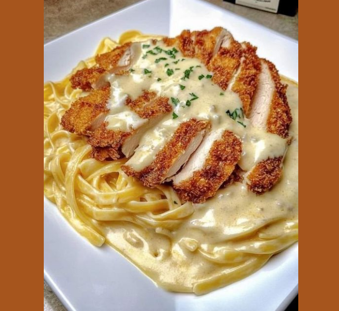 Crispy Chicken with Creamy Pasta