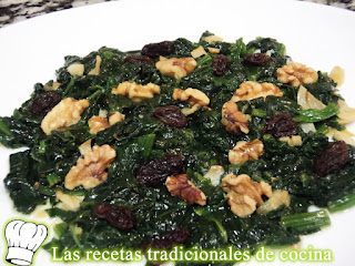 Receta de espinacas salteadas con frutos secos