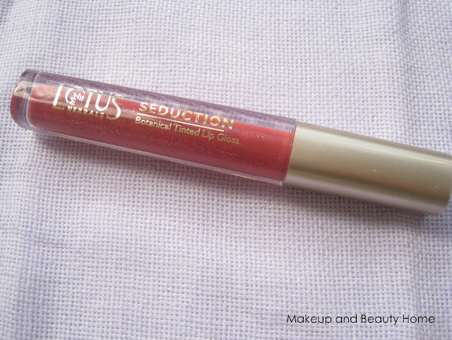Lotus Herbals Seduction Botanical Tinted Lip Gloss in #33 Berry Smoothie Review