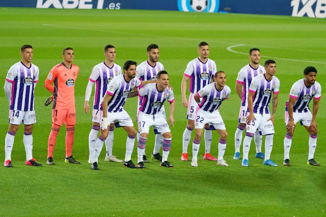 REAL VALLADOLID C. F. Temporada 2020-21. Rubén Alcaraz, Jordi Masip, Sergi Guardiola, Bruno González, Javi Sánchez, Óscar Plano. Kenan Kodro, Roque Mesa, Nacho Martínez, Lucas Olaza, Saidy Janko. F. C. BARCELONA 1 REAL VALLADOLID C. F. 0. 05/04/2021. Campeonato de Liga de 1ª División, jornada 29. Barcelona, Nou Camp. GOLES: 1-0: 90’, Ousmane Dembelé.