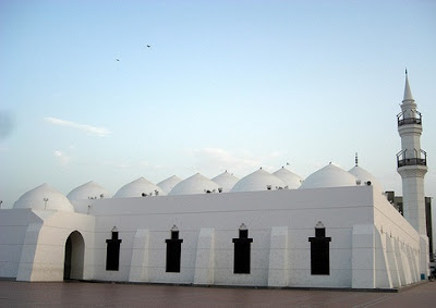Masjid-Qisos-Sejarah-WisataPlusUmroh