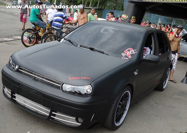 Este VW Golf tunado participa de v rios encontros de carros tunados 