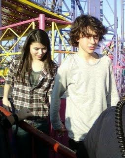 Miranda Cosgrove Nat Wolff novios