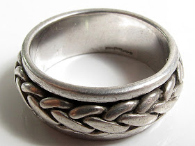 VINTAGE STERLING SILVER CELTIC KNOT CENTRAL BAND MOVES RING UK SIZE R