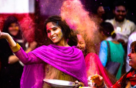 Holi 2019: Images, quotes and WhatsApp messages