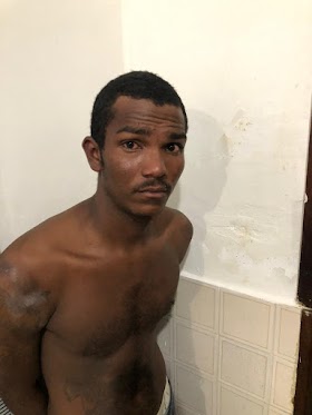 “Nego do zap” é preso em flagrante furtando residência em Delmiro Gouveia
