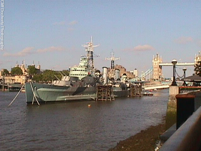 Early digital photo of HMS Belfast and the Thames, London (Sony Mavica FD7)