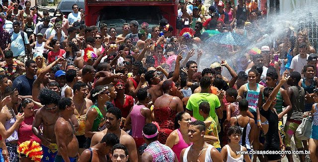 O beijo forçado no carnaval pode ser considerado estupro? 