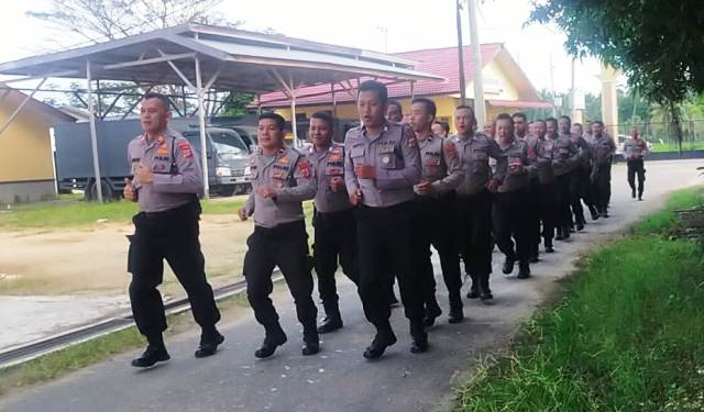 Tingkatkan Kemampuan Anggota, Satsamapta Polres Aceh Timur Gelar Latihan Dalmas