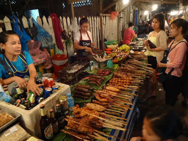street food luang prabang laos
