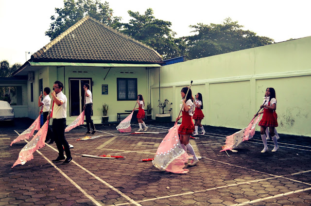 Review : Marching Band UPN "Veteran" Yogyakarta on Car Free Day! 