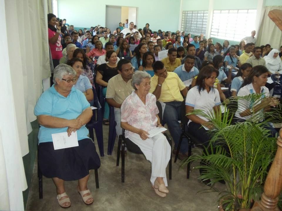 110 participantes egresaron del Centro Teresiano de Biruaca este martes en Apure.