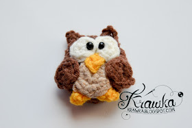 Krawka: Crochet button / pin / broosh: Cute Brown Owl