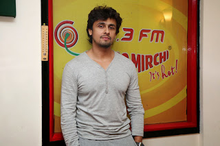 Sonu Nigam Latest Photos and Stills at Radio Mirchi 98.3 FM