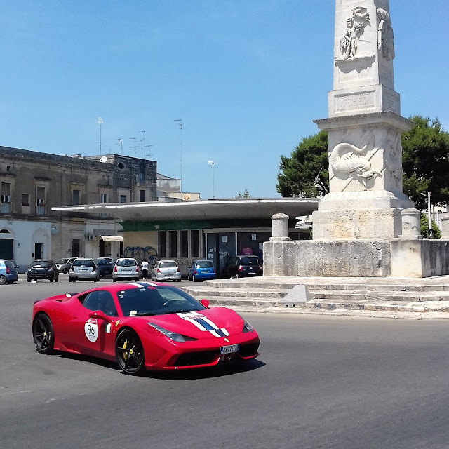 Salento V12 Ferrari 458 Speciale Lecce Obelisco Cavalcade 2017