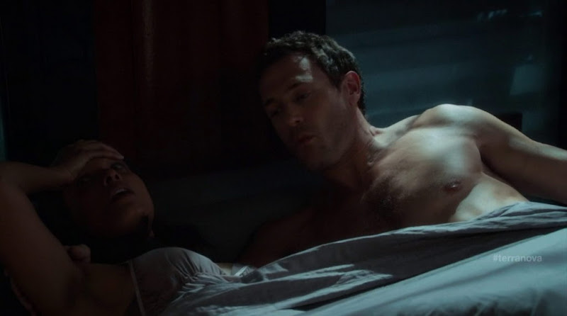 Jason O'Mara Shirtless in Terra Nova s1e03