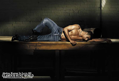 Akshay Kumar In Levis 501 Jeans in INDIA