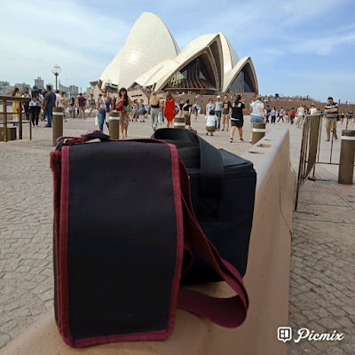  Carrying lightweight hand carry bag to Sydney Opera House