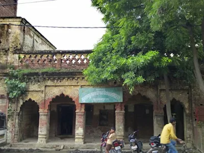 Ancient Monument Not Maintained By UP Govt