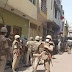 मेरठ में हॉटस्पॉट इलाका सील करने पहुंची पुलिस पर लोगों ने किया पथराव, मजिस्ट्रेट-दरोगा को लगी ईंटें