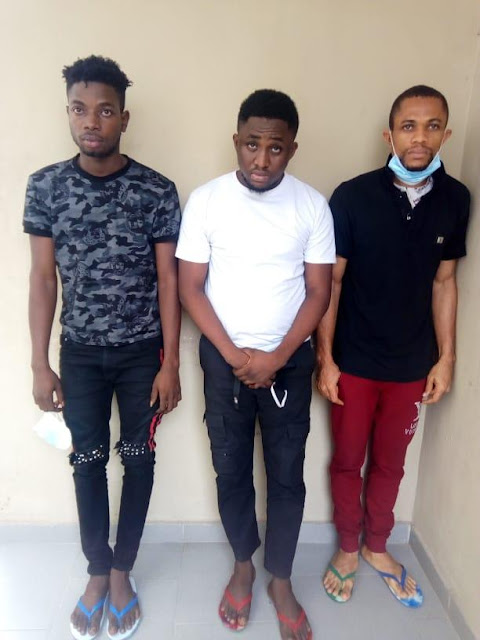 Lamina Hamzat Ajibola, Israel Onyebuchi, Emmanuel Olayode and Valentine Nwokorie arrested with adeherself for fraud