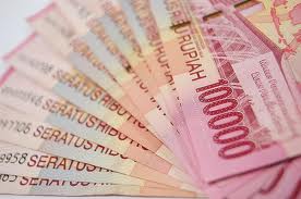 دليل المسافر إلى إندونيسيا أسعار صرف العملات في إندونيسيا