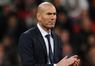 Agen Bola - Sepakbola Sederhana Zinedine Zidane