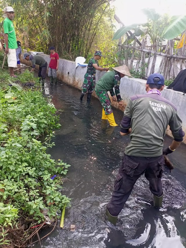 Karya Bakti Kodim Depok,  DPUPR Terjunkan Satgas Bantu Normalisasi Kali Cipinang