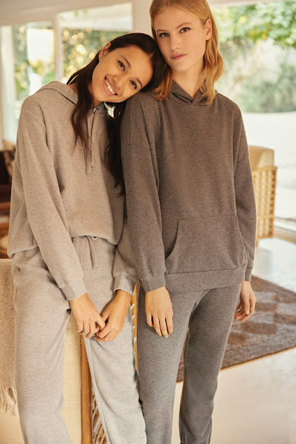 LEFTIES COZY AT HOME COLLECTION