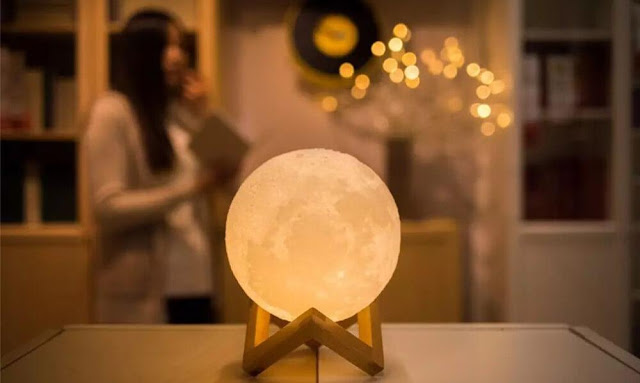 Best Moon Lamp 2018