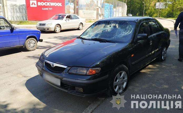 У Чернівцях автівка збила жінку, яка раптом вибігла на проїжджу частину