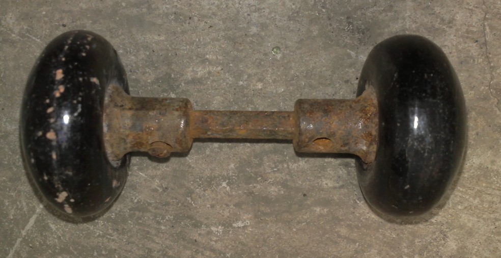 KUMPULAN HANDLE PINTU KERAMIK KUNO TERJUAL 