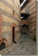 Cortile particolare_thumb[4]