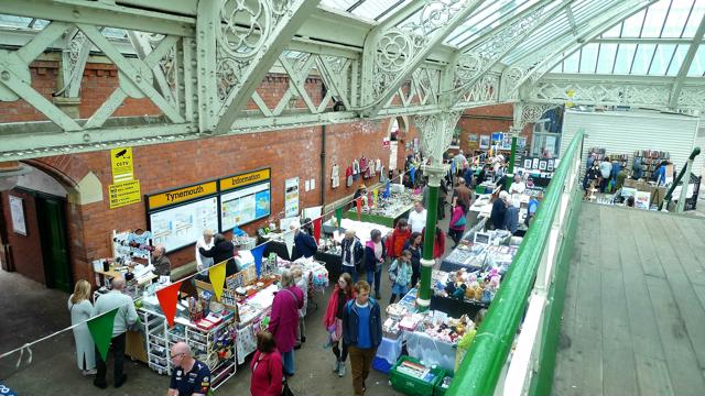 Taking Our Tweens to Tynemouth by Metro