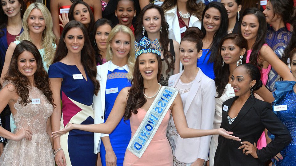 Megan Young with Miss World 2014 Candidates Contestants Delegates