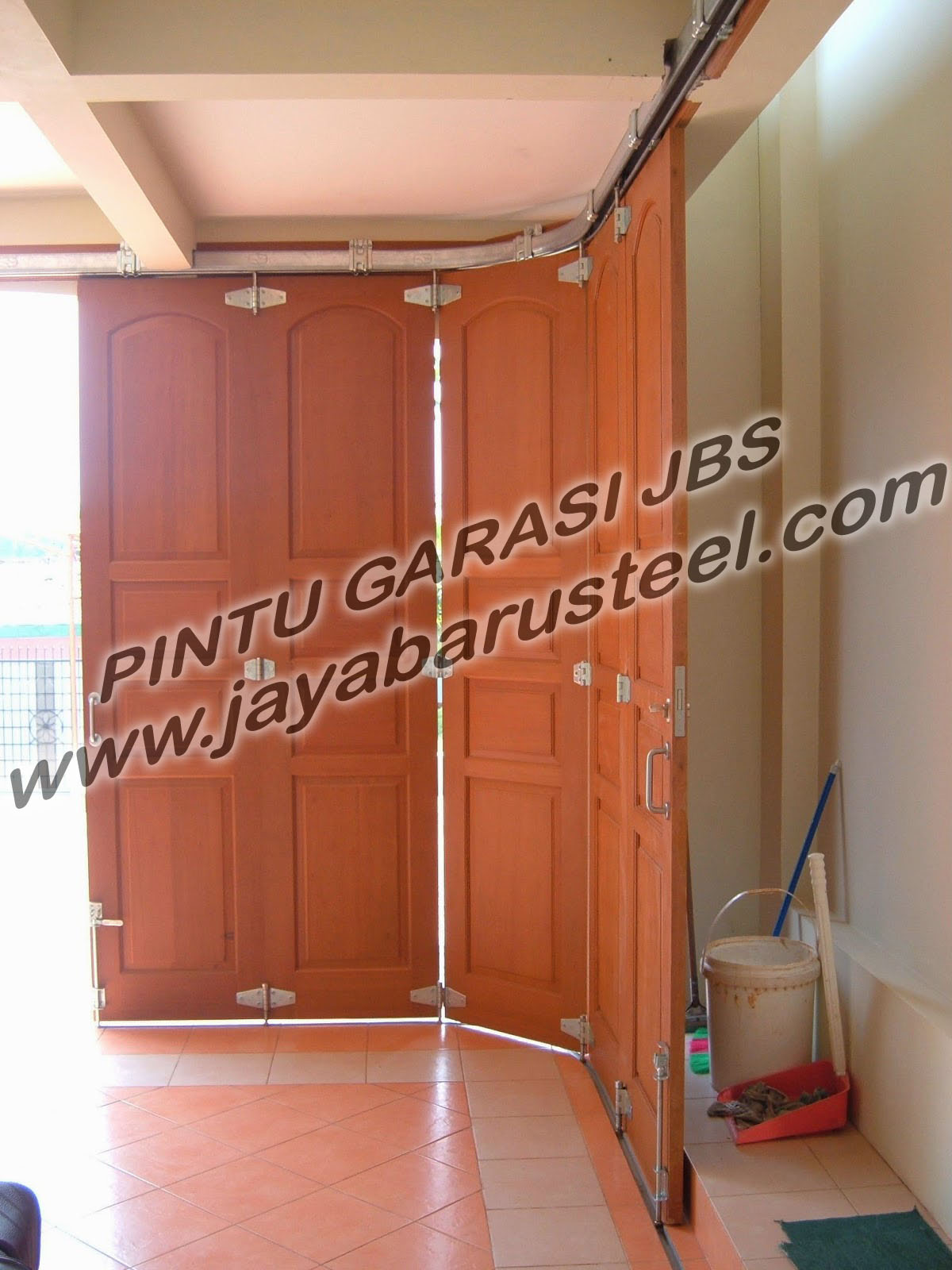 Harga Pintu Lipat Garasi Solo Pintu Garasi Besi Minimalis 