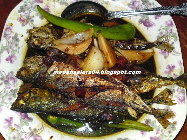 DAPUR MASAKAN: RESEPI IKAN MASAK KICAP