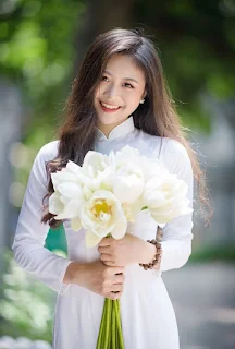 Hot girl Ngoại thương chuẩn “con nhà người ta”: Xinh đẹp, lại học giỏi
