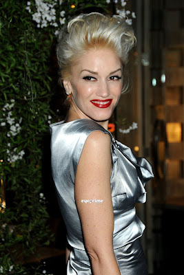  Gwen Stefani Hot Photo