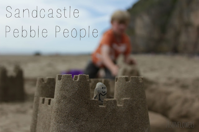 Sandcastle Pebble People // 76sunflowers