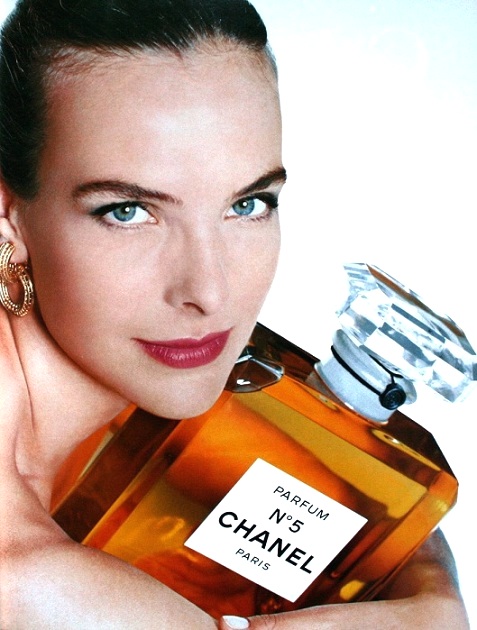 Carole Bouquet for Chanel N 5 Geplaatst door Magdorable op 1121 PM