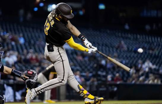 Video │Tatis jonronea y los Padres ganan a D-backs