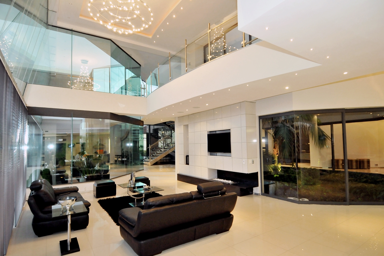 Huge Modern  Home  In Hollywood Style By Nico van der Meulen 