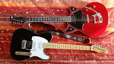 Guitares Reverend Eastsider (Signature Pete Anderson) et Spacehawk (modèle signature Reeves Gabrels)