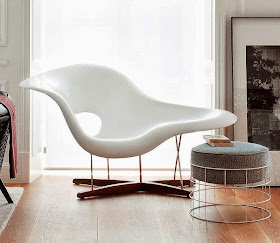 Silla La Chaise, un icono del diseño de Charles y Ray Eames